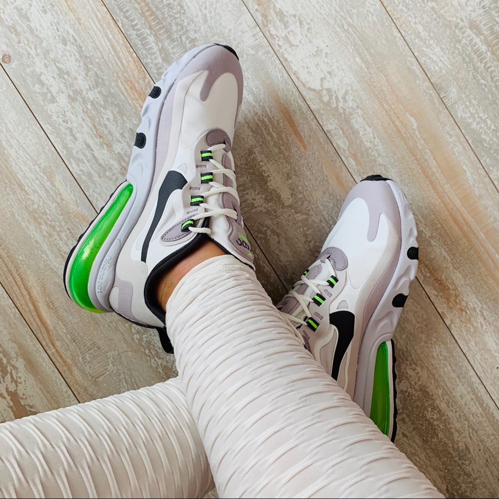 NWT Nike Air Max 270 react - Picture 2 of 9
